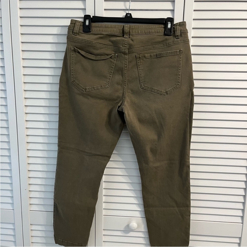 SIMPLY VERA VERA WANG DISTRESSED DENIM SKINNY IN OLIVE - Picture 2 of 3